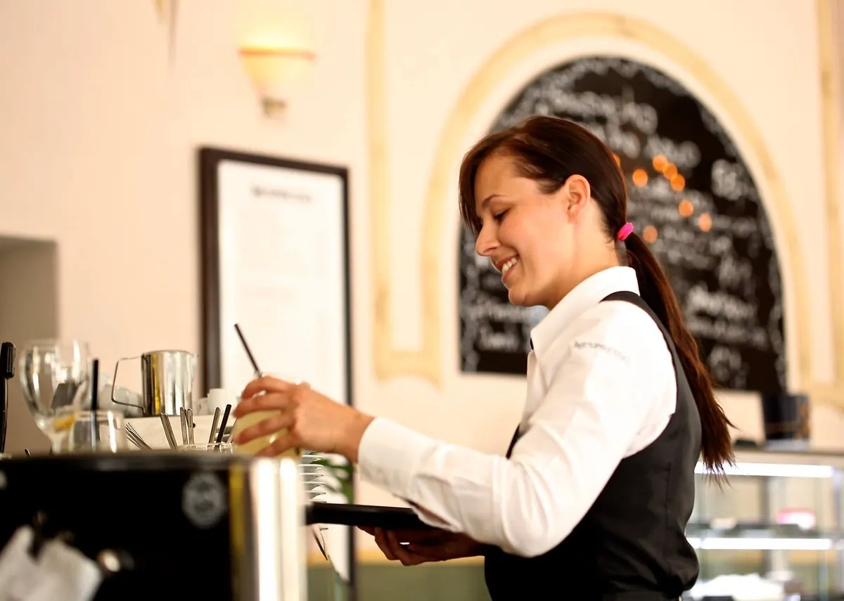 Festive Hiring in Mercia: How Local Pubs and Cafés Staff Up for the Christmas Rush